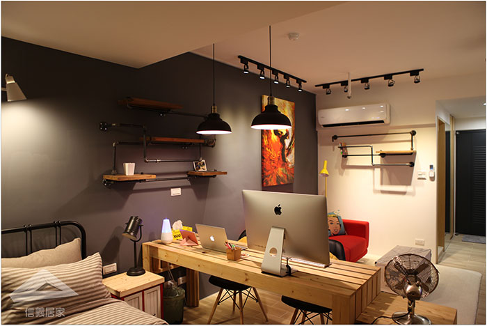 跳色牆面讓空間更有延續性；工業風的金屬配件、木作家飾讓設計感滿分！