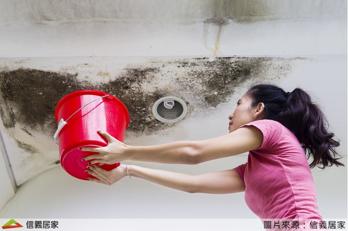 室內牆面或天花板夏天漏水（冬天不漏水），多為冷冷氣排水管路漏水，可聯繫冷氣廠商。