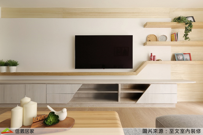 整體風格運用淺色系木紋去做搭配，加上家具恰到好處的點綴，簡單又舒適