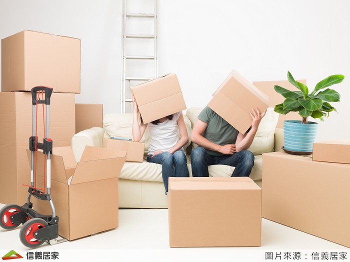 總是很糾結嗎？搬家找朋友人情還久久，自己逞強搬傷身又難搬，那不如讓專業達人幫你搬！自己不必動手就有專人到府服務，從打包到搬運一條龍完成，還能享有信義居家限定【搬家送打包】優惠專案，省心不傷財讓你入住新窩快速又簡單！