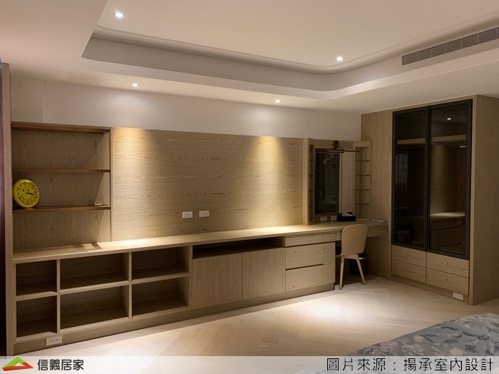 決定結婚是一件人生的大事，而決定一起買房是我們夫妻一起做的第一件事，但是決定裝修是我們第一次大吵的事。因為第一次購買新屋做裝修，許多事情都不太懂，挑選廠商、決定風格尤其是裝修複雜的合約及工程款計算，讓我們公私兩頭燒。  後來設計公司介紹了裝修寶，會有專人定期提醒及窗口可以詢問，在整個裝修過程中，使用裝修寶可以讓我可以不用擔心期程及追加減等的價金問題，廠商也不用擔心各期款項的收款問題，金流交給第三方，讓我們跟廠商的溝通能更順暢。