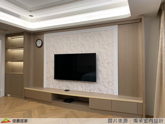 決定結婚是一件人生的大事，而決定一起買房是我們夫妻一起做的第一件事，但是決定裝修是我們第一次大吵的事。因為第一次購買新屋做裝修，許多事情都不太懂，挑選廠商、決定風格尤其是裝修複雜的合約及工程款計算，讓我們公私兩頭燒。  後來設計公司介紹了裝修寶，會有專人定期提醒及窗口可以詢問，在整個裝修過程中，使用裝修寶可以讓我可以不用擔心期程及追加減等的價金問題，廠商也不用擔心各期款項的收款問題，金流交給第三方，讓我們跟廠商的溝通能更順暢。