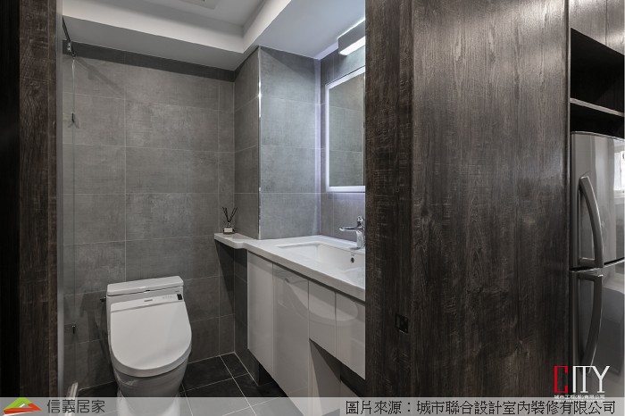 咖啡色浴室室內裝潢設計，包括洗手台、馬桶裝潢圖片