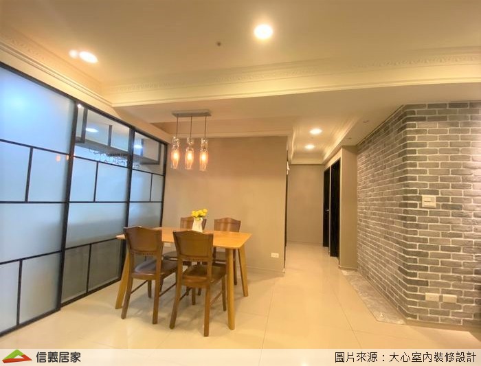 米色餐廳室內裝潢設計，包括吊燈、餐桌、餐椅裝潢圖片