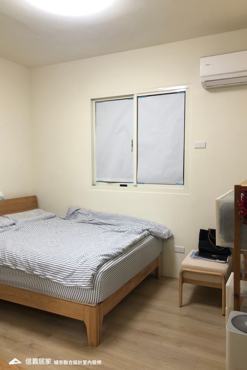 白色臥室室內裝潢設計，包括床裝潢圖片