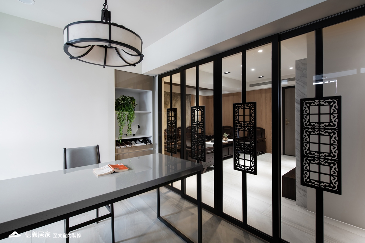 咖啡色餐廳室內裝潢設計，包括餐桌、餐椅裝潢圖片