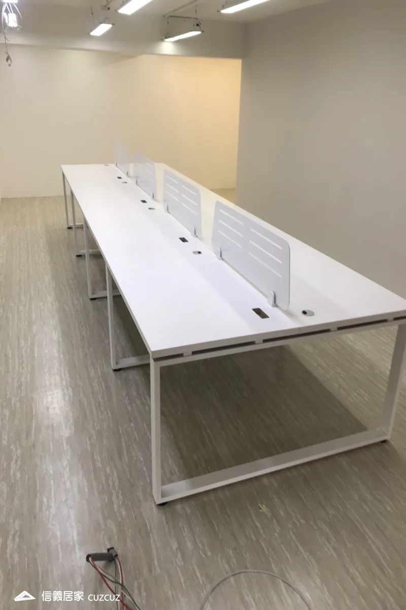 辦公桌工作站