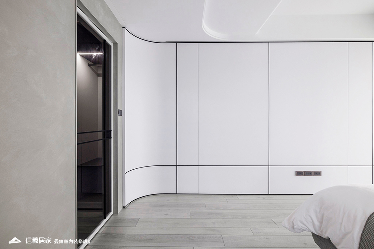 主臥-5-大理石 大板磚 烤漆 藝術漆 鍍鈦飾條 明鏡