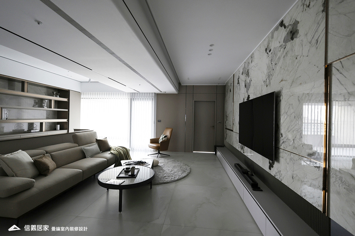 客廳-3-大理石 大板磚 烤漆 藝術漆 鍍鈦飾條 明鏡