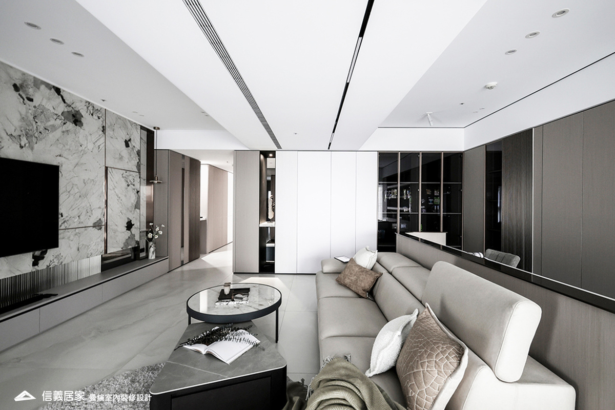 客廳-5-大理石 大板磚 烤漆 藝術漆 鍍鈦飾條 明鏡