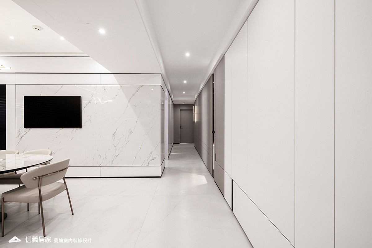 廊道-1-大理石 大板磚 烤漆 藝術漆 鍍鈦飾條 明鏡