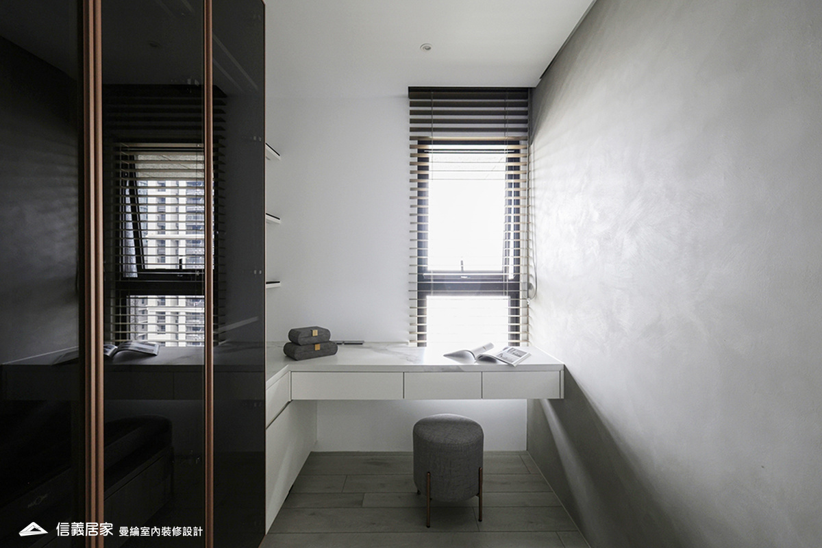 更衣室-1-大理石 大板磚 烤漆 藝術漆 鍍鈦飾條 明鏡