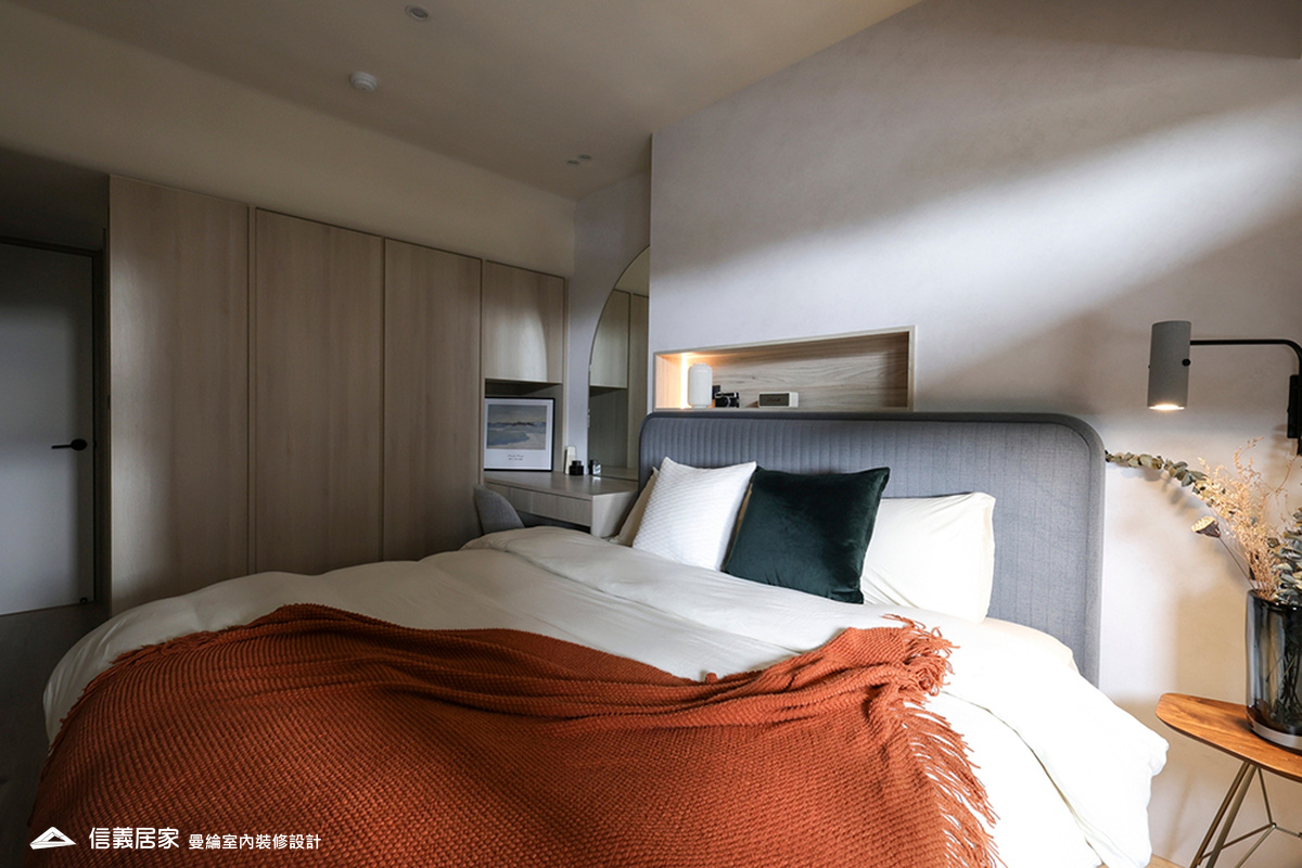 主臥-2貓洞 藝術漆 烤漆玻璃 壁燈 進口五金把手 花磚