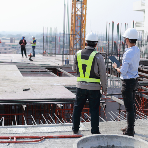 對於每件工程,我們專業且堅守嚴格的工地審核制度,維持每項施工環節的絕佳品質,從計劃→執行→監督→檢討→改善的行動管理循環持續運作及改善並詳細實施風險評估,除品質竭盡心力做到最好,也期待透過我們的專業及用心,締造每個工程專案都能達到「符合法令規範」、「工程品質無瑕疵」、「工程安全零災害」的終極標準。