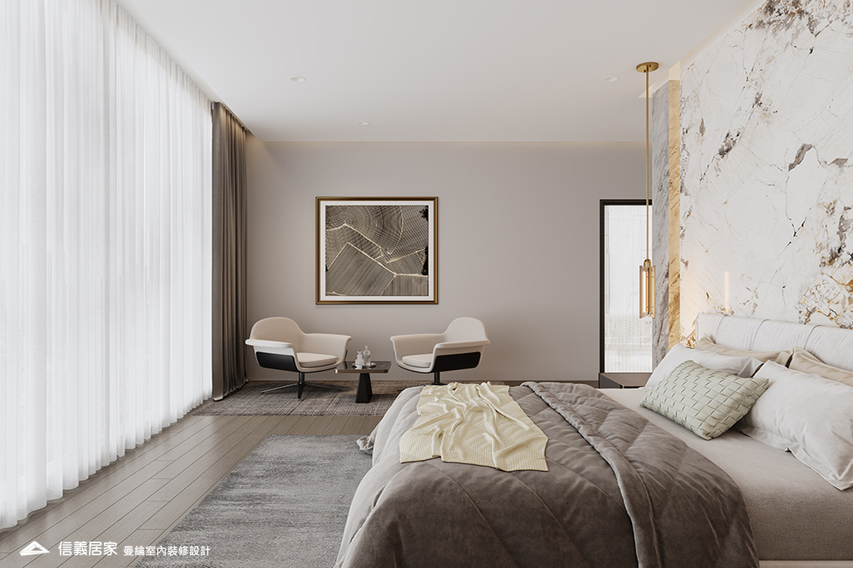 主臥-3-退休宅 輕奢風 大板磚 鍍鈦飾條 格柵 美術吊燈