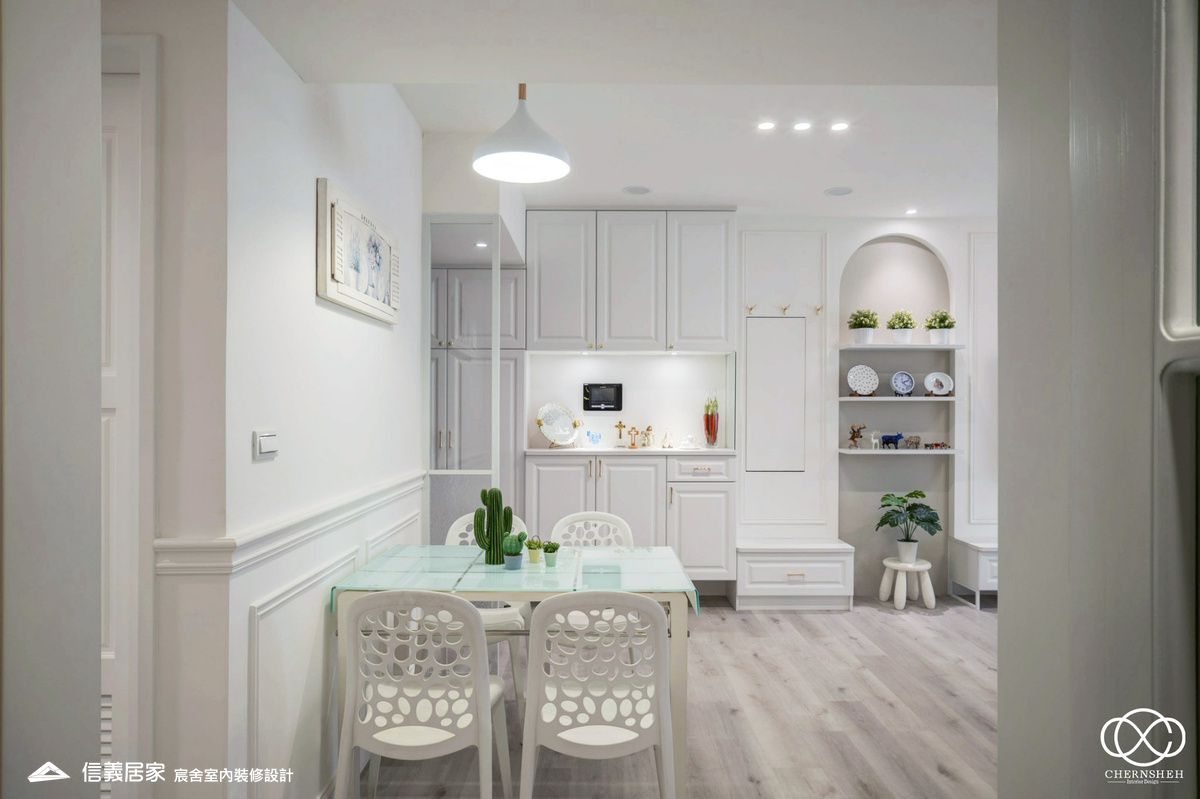 3.客廳_古典風_系統櫃_百葉窗_白色_米色_奶茶色_2房