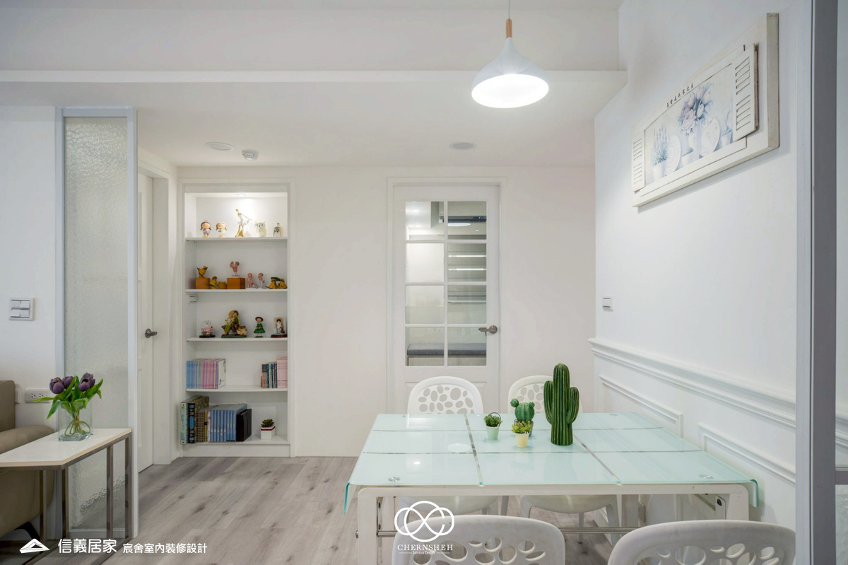 6.客廳_古典風_系統櫃_百葉窗_白色_米色_奶茶色_2房