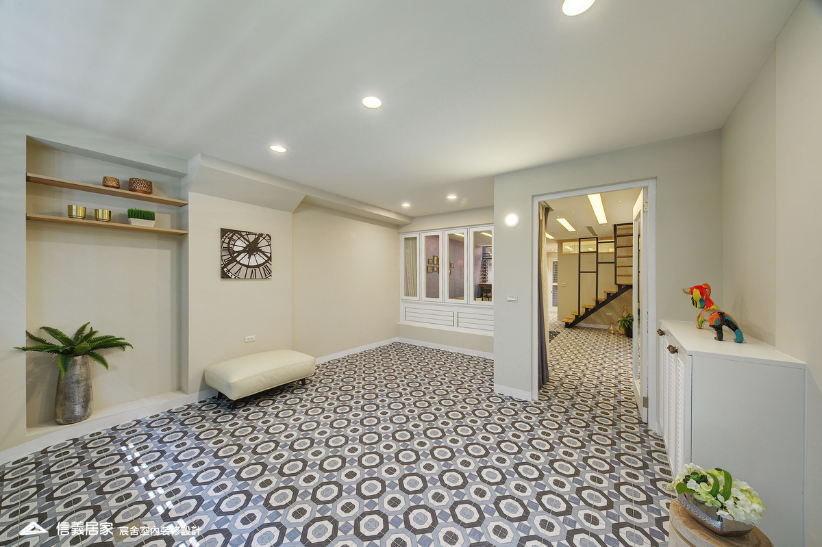 29.玄關_鄉村風_系統櫃_花磚_中島_白色_翻新