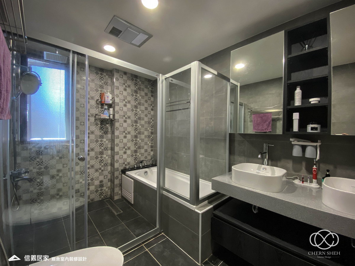 23.衛浴_鄉村風_系統櫃_白色_灰色_翻新