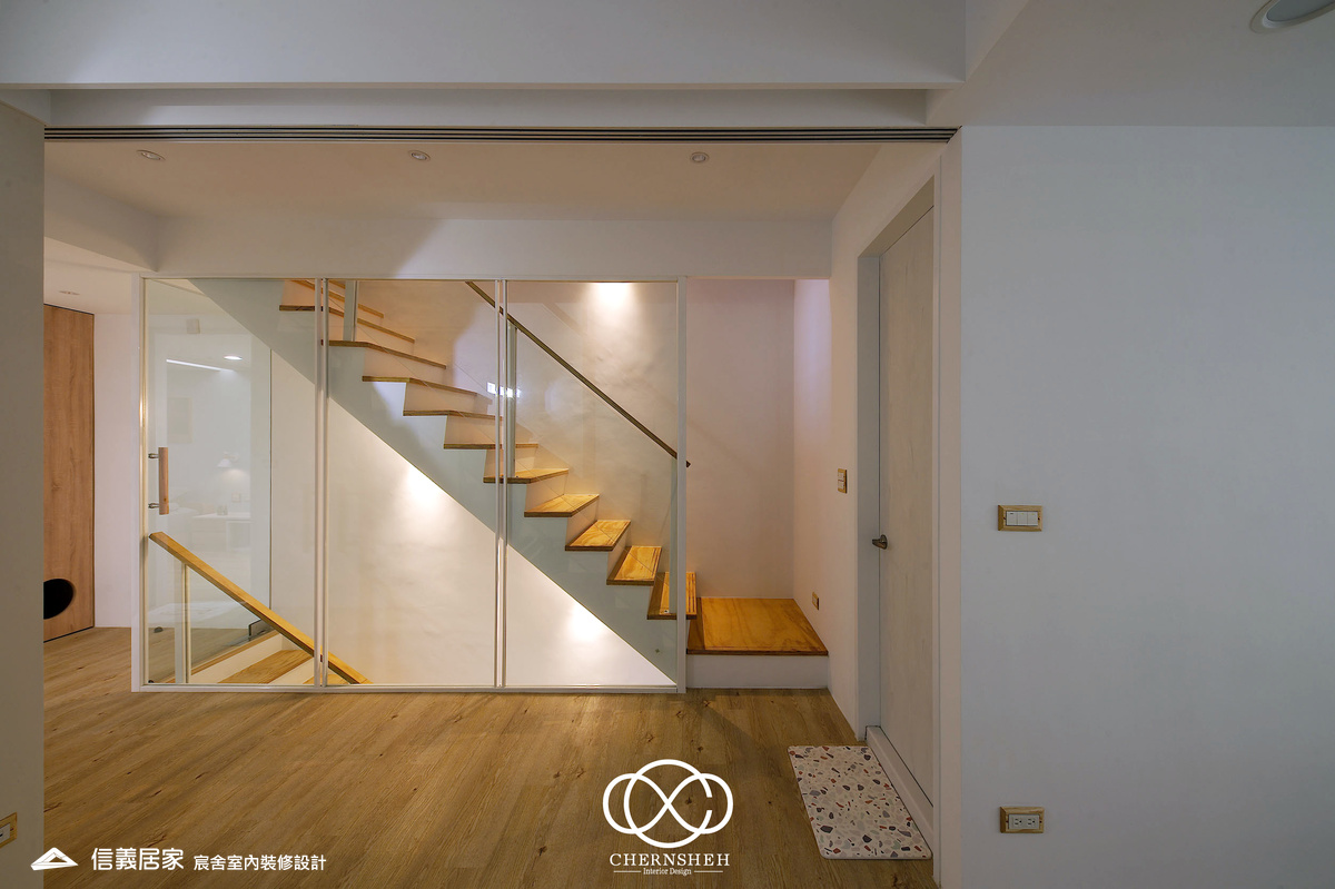 13.奶油風_系統櫃_鐵件_白色_米色_奶茶色_翻新