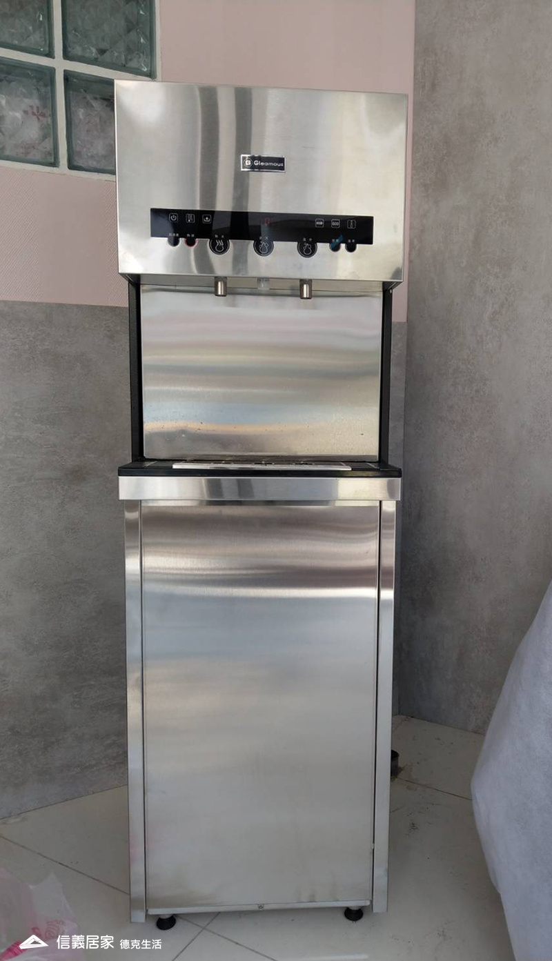 Q7系列直立式／立地式飲水機１