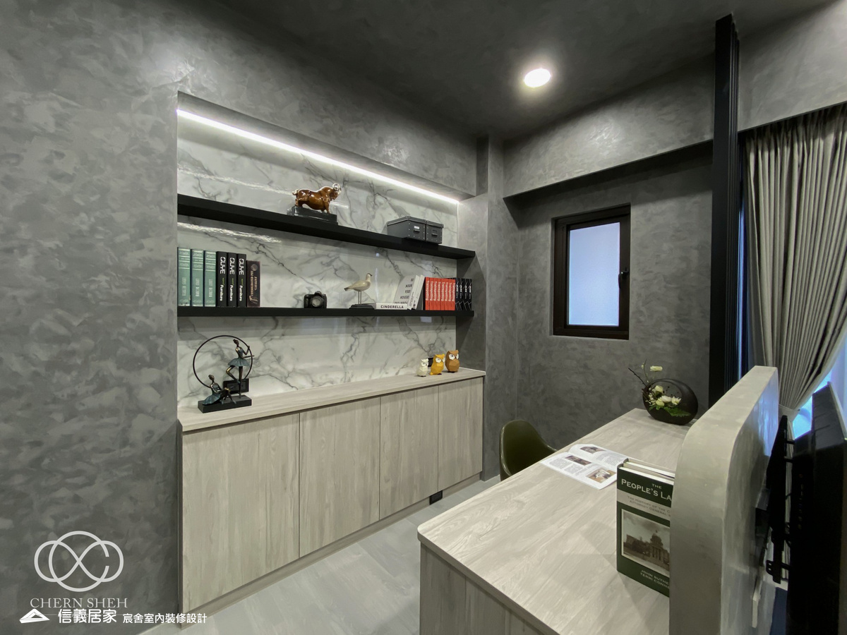 15.臥室_書房_系統櫃_灰色_黑色_特殊漆_玻璃推拉門_輕奢風